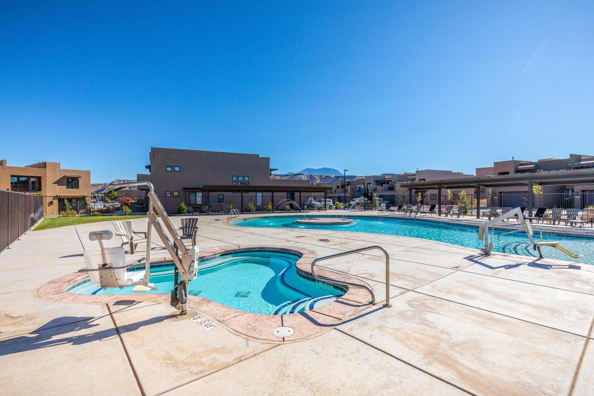 Villa The View At The Escapes St. George Exterior foto